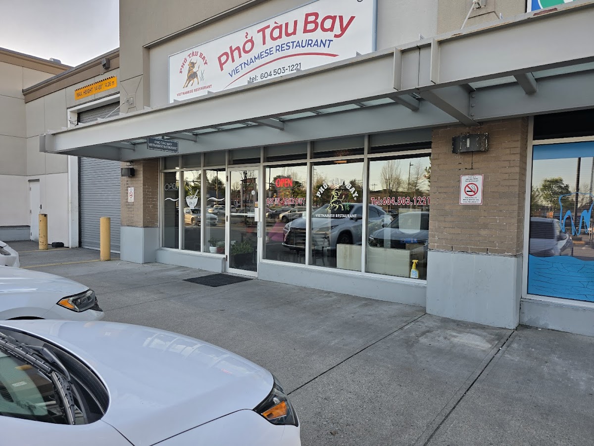 Pho Tau Bay